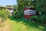 Mehrfamilienhaus mit Park