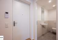 ruhiger Rückzugsort inmitten der Stadt - perfekt öffentlich angebunden! 2 Zimmer Erstbezug mit Loggia - ab sofort!