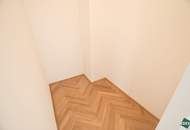 Sanierter Zweitbezug: 3-Zimmer-Altbauwohnung mit Fußbodenheizung in Parknähe