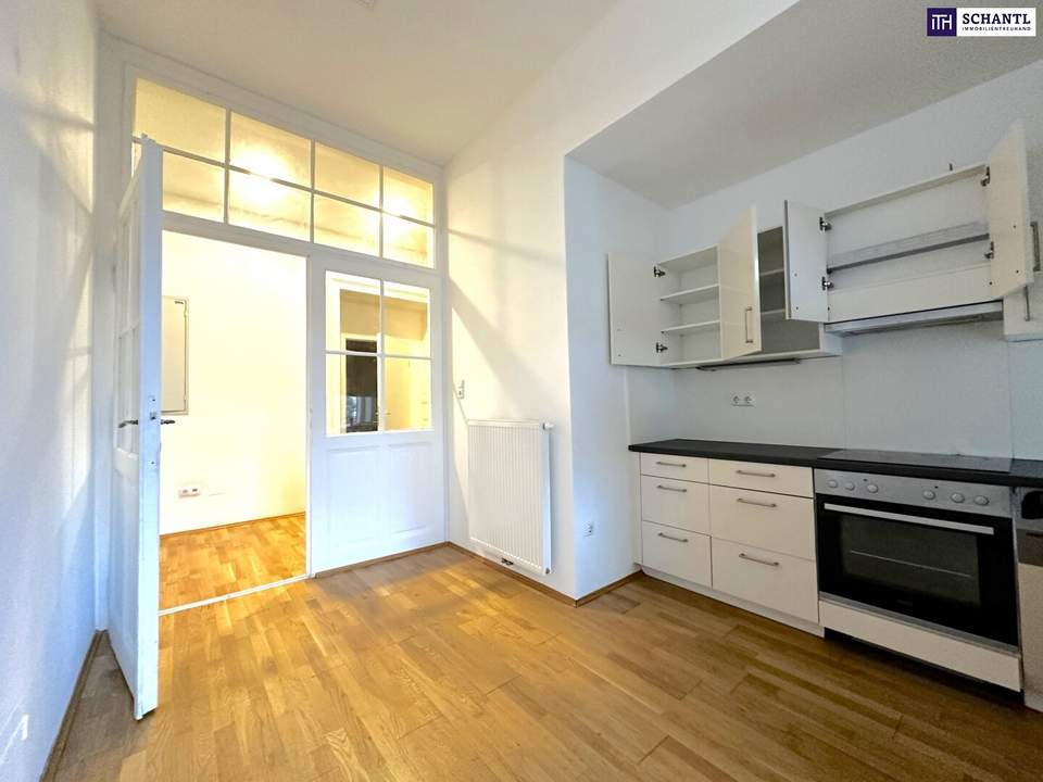 ALTBAUJUWEL Mitten in St. Leonhard in Nähe zur TU Graz! 3 Zimmer, Innenhofbalkon &amp; wunderschöner Fischgrätparkett - gleich anfragen und begeistern lassen!