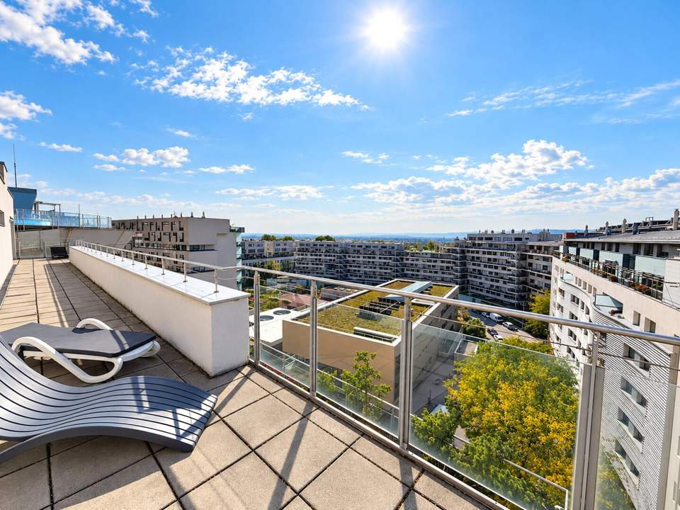 Großzügige 4-Zimmer-Wohnung mit Loggia, Pool und Wellnessangebot in 1100 Wien