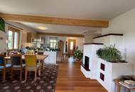 *neuwertiger* BUNGALOW mit einzigartiger Steingartengestaltung und Naturteich in Ruhelage