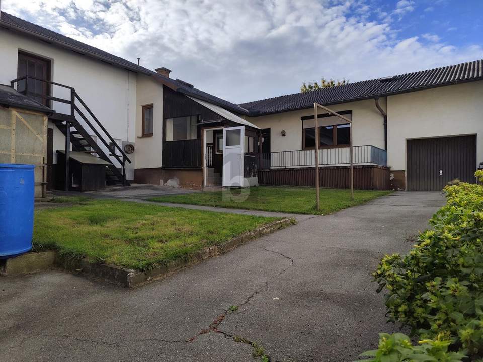 DOPPELT HÄLT BESSER! ZWEI HÄUSER, EIN HOF, UNENDLICHE MÖGLICHKEITEN