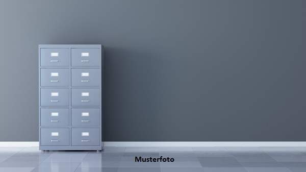 Großzügige Büro- und Gewerbefläche im historischen Altbau