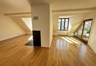 Stilvoll wohnen am Rooseveltplatz: 4-Zimmer-Dachgeschoss mit Terrasse