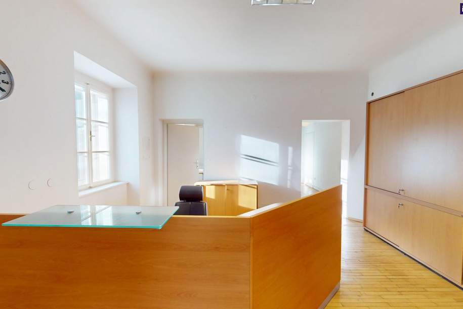 Repräsentative Gewerbeimmobilie mit Altbauflair in zentraler Lage - ca. 150 m² Raum für kreative Ideen! Gleich Besichtigungstermin vereinbaren!, Gewerbeobjekt-miete, 1.350,00,€, 8010 Graz(Stadt)
