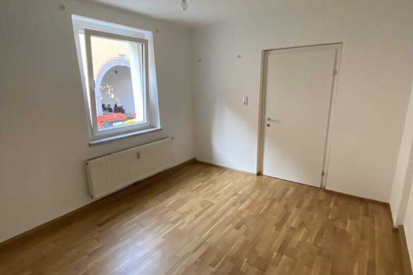 Praktische Studenten- oder Single-Wohnung zu unschlagbaren Konditionen in zentraler Lage - dennoch ruhig und gemütlich! Wohnküche und separates Schlafzimmer!, Wohnung-miete, 332,46,€, 4400 Steyr(Stadt)