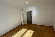 3 Zimmer Wohnung mit Gemeinschaftsdachterrasse direkt beim Karlsplatz!