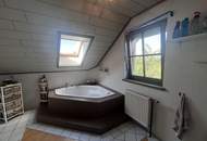 "Solides, Charmantes Haus mit Garten und Pool"