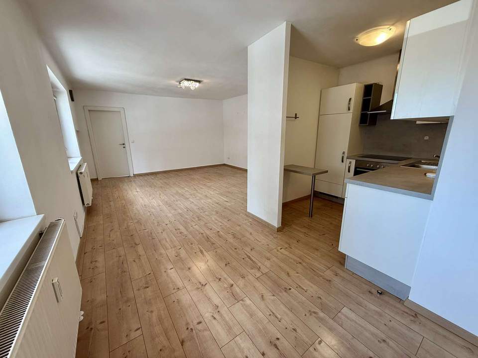 Modernisierte 2-Zimmer-Wohnung in Bahnhofsnähe