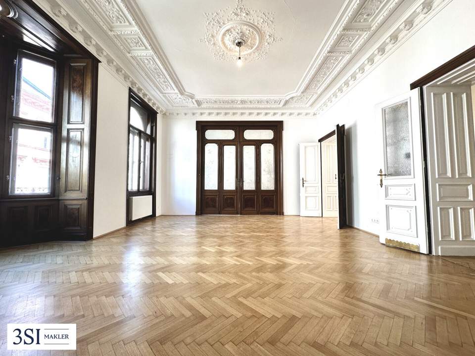 Elegante Altbauwohnung mit bester Infrastruktur und Balkon! U-Bahn fußläufig erreichbar!