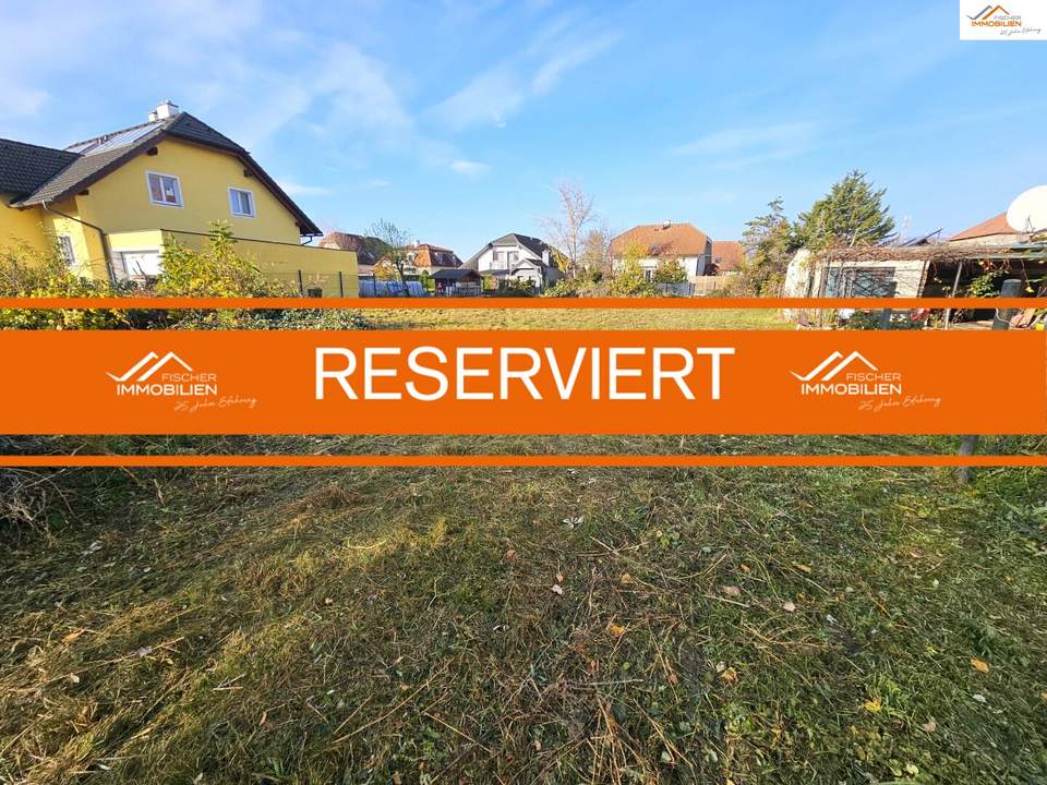 Großzügiges Baugrundstück in ruhiger Siedlungslage - Wohnen mit Lebensqualität !