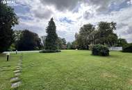 Hohe Warte 4-Zimmer-Wohnung mit großem Parkareal und Pool