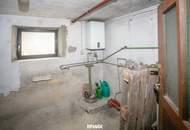 Einfamilienhaus und Nebengebäude in ruhiger Ortsrandlage mit Ausbaupotenzial