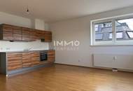 DACHGESCHOSSWOHNUNG MIT WEITBLICK! Säulengasse 26/23