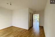 / ZWEI ZIMMER / INNENHOFSEITIG AUSGERICHTET / MODERNE ANLAGE / VERFÜGBAR AB SOFORT / U-BAHN NÄHE