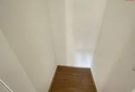 Neu sanierte 3 Zimmerwohnung mit Balkon!