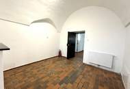 ***Historische Gewerbefläche mit 205 m² Top 2***