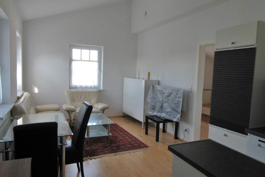 EXKLUSIVES 2-ZIMMER APARTMENT FÜR SINGLE/PÄRCHEN IN RUHELAGE, Wohnung-miete, 740,00,€, 2201 Korneuburg