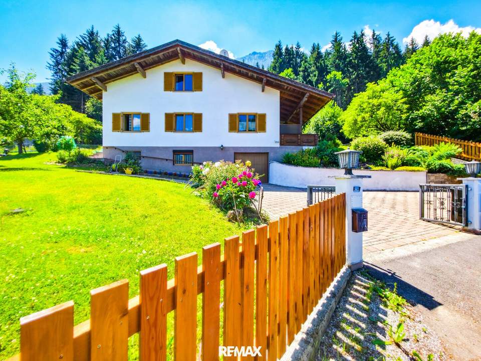 Pollingberg: Großzügiges Einfamilienhaus mit viel Platz, sonnigem Grundstück und vielfältigem Entwicklungspotenzial!