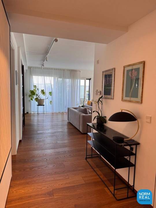 Exklusive Wohnung in Bestlage hochwertig teilmöbliert