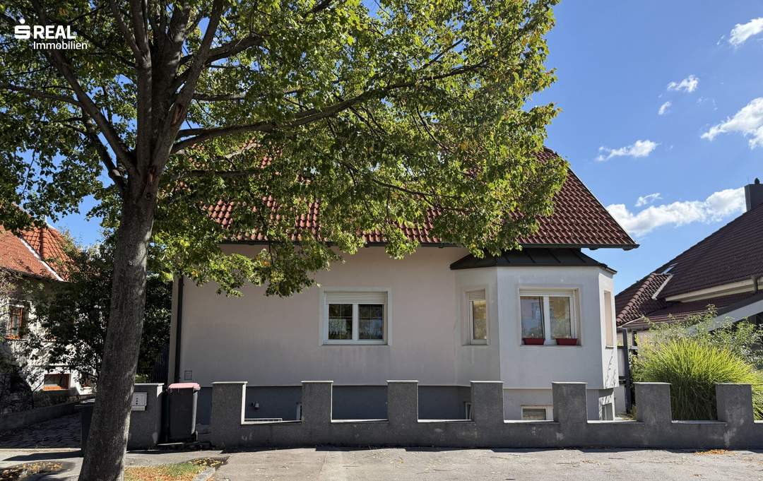 Ein Zuhause für die ganze Familie – mit Garten, Keller, viel Platz und ganz viel Potenzial
