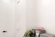 TINY APARTMENT - Gut vermietete und komplett in den Innenhof gelegene Balkonwohnung | MV bis 2027