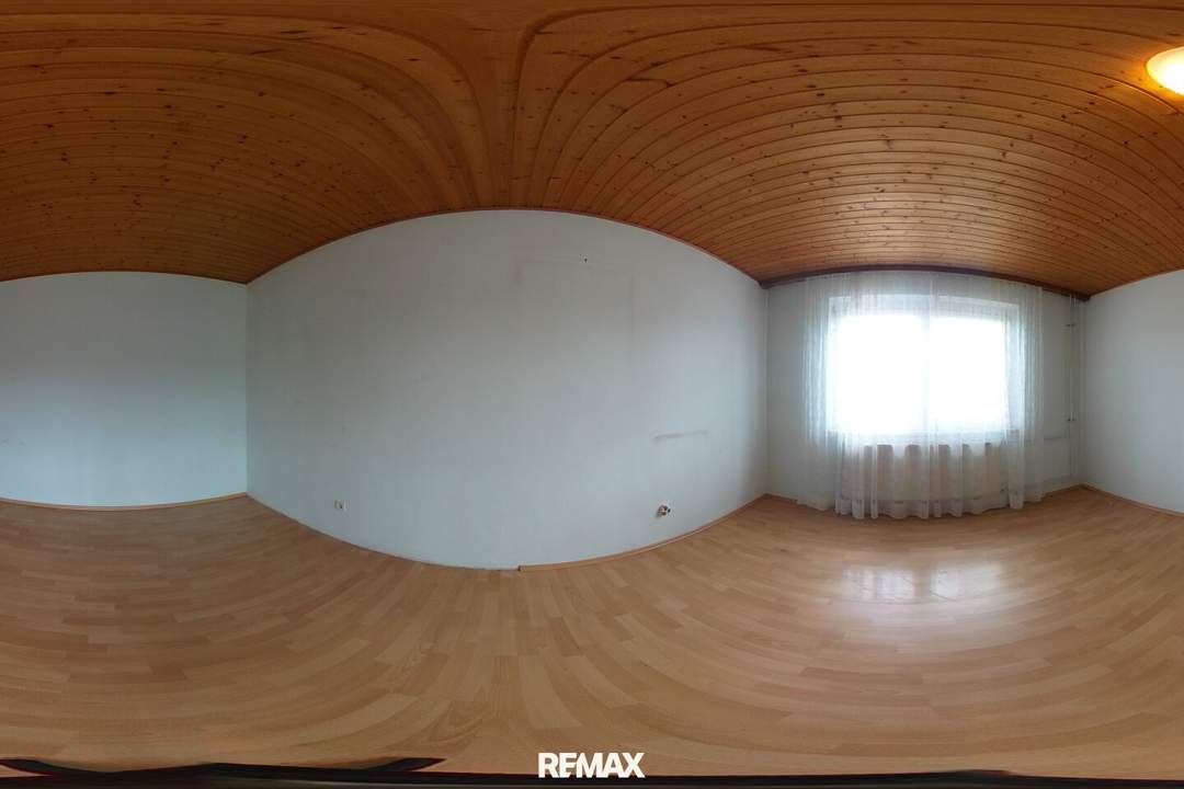 Zeit für einen Neustart! Sanierungsbedürftiges Haus auf 1.787 m² großem Grundstück – ideal für eine umfassende Revitalisierung oder als Neubauprojekt!