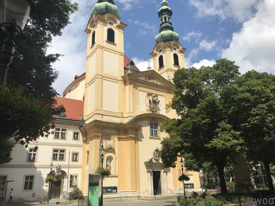 Nähe Schottenring I Ruhelage U-Bahn I Stilaltbau I Servitenviertel