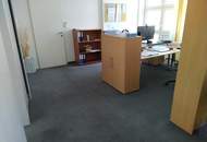 "Geräumige Büroflächen!"