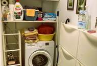 3-ZIMMER-WOHNUNG - 70 m² Wfl. ERDGESCHOSS SCHÖNE AUSSICHT – RUHIGE LAGE UNMITTELBAR an der TRAUN Terrasse / Garten / Carport