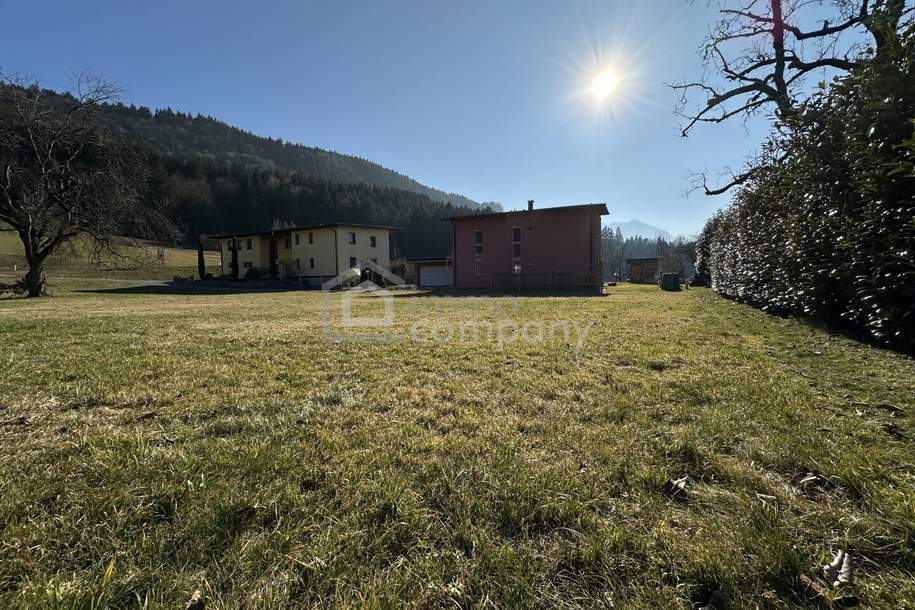 Baugrundstück Göfis, gesamt 1.579 m2, davon wurden 1.018 m2 Bauland bereits verkauft (2 von 3 Bauparzellen). Eine Bauparzelle mit 561 m2 steht noch zum Verkauf frei., Grund und Boden-kauf, 6811 Feldkirch