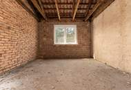 Zu Fuß zum Bahnhof! Großzügiges Einfamilienhaus mit 1.317m² Grundstück in Marchegg – Ihr Sanierungsprojekt!