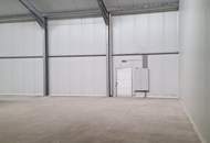 Lagerhalle mit 200 m² zu vermieten.