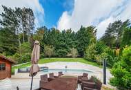 Luxuriöse Villa im Wienerwald – Beheizter Salzwasserpool, Gartenparadies & Premium-Parkmöglichkeiten