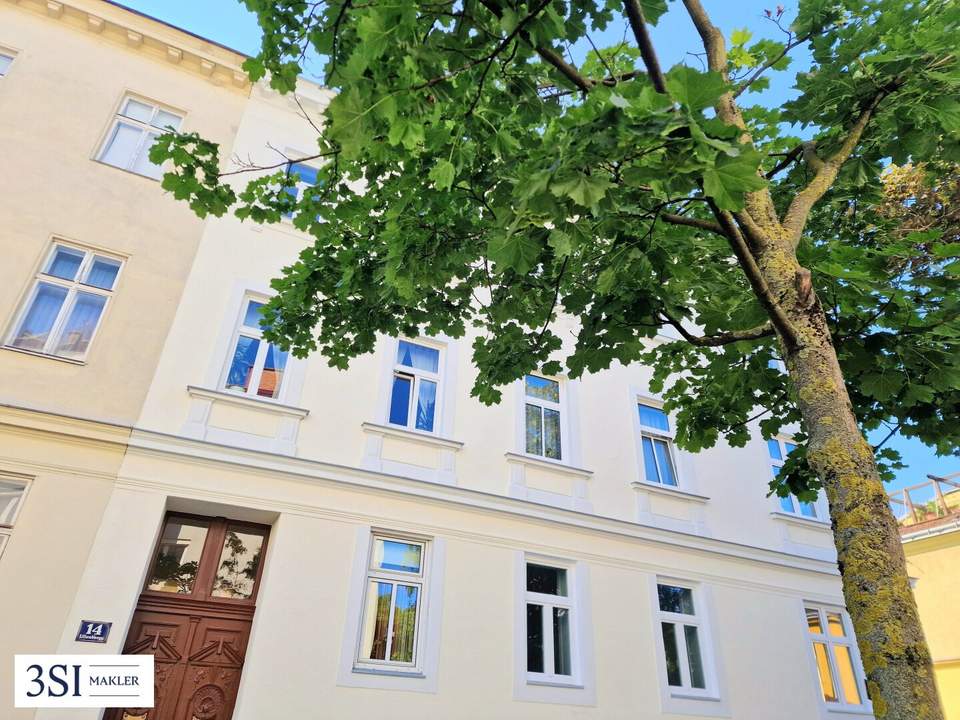 Attraktive 2 Zimmer Altbauwohnung in gepflegtem Altbau zum selbst gestalten