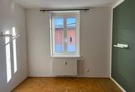 Sehr gepflegte 3-Zimmerwohnung mit Loggia/Balkon im Ortszentrum von Prambachkirchen