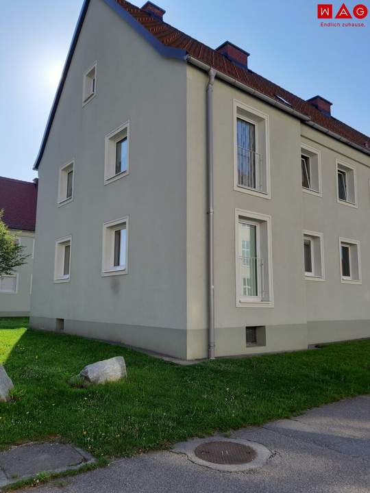 Attraktive 3-Zimmer-Erdgeschosswohnung mit heller Raumaufteilung und frischer Sanierung - besondere Ausstattungsdetails und sofort bezugsfertiger Komfort machen dieses Zuhause besonders!