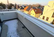 GENIAL - Lebens(t)raum Erfüller im Grünen! Klimaaktiv Bronze! Ab ins Dachgeschoss + 3 Zimmer + 2 Terrassen + Viel Lebensqualität! Wärmepumpe und Solaranlage + Naturnahe Gewässer ums Eck!