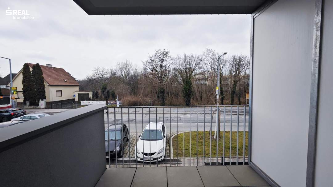 MODERNE 2-ZIMMER BALKONWOHNUNG IN DER HIRSCHSTETTNER STRASSE