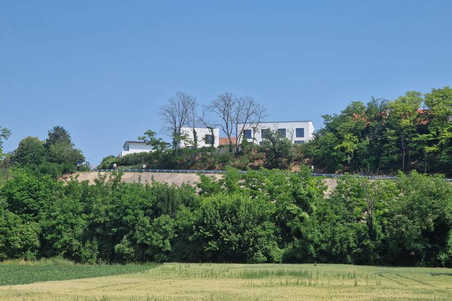 HERRLICHER AUSBLICK AN DER WAGRAMKANTE: MODERN, MASSIV & HOCHWERTIG WOHNEN IN DER WEINREGION MIT BESTER INFRASTRUKTUR, Haus-kauf, 420.000,€, 3463 Korneuburg