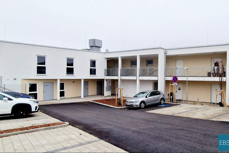 Familienwohnung mit Balkon & PKW-Stellplatz, Wohnung-miete, 955,00,€, 2630 Neunkirchen