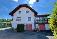 Großzügiges Wohnhaus mit Wintergarten