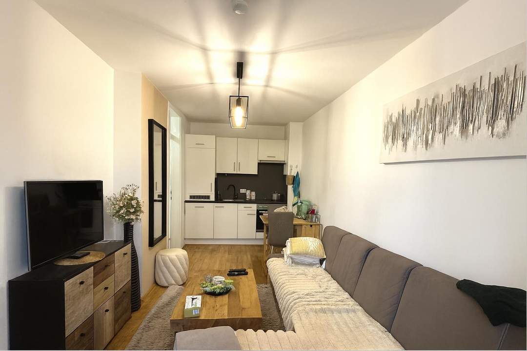 Sehr schöne, ruhige 2-Zimmer-Wohnung zu verkaufen