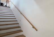 Tolles, räumlich gut eingeteiltes Reihenhaus mit Eigengarten, Dachterrasse und zwei Garagenplätzen.