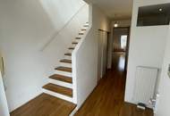 **ZENTRALE DACHGESCHOSSWOHNUNG INKL. TERRASSE**INNENHOFLAGE**2 ZIMMER**EINBAUKÜCHE**Ecke Naschmarkt