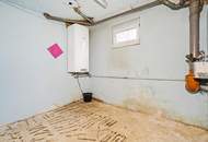 "Einfamilienhaus mit großem Entwicklungspotenzial – 738 m² Grundstück in Ruhelage von Strasshof"