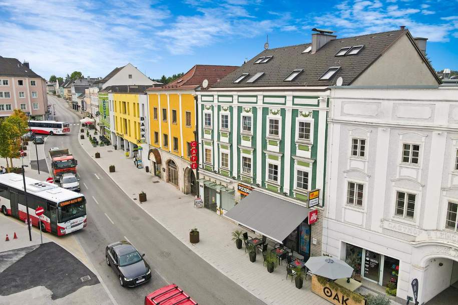 Anlageimmobilie 4,3% Rendite - Zinshaus-Anteil eines Wohn- und Geschäftshauses direkt am Marktplatz!, Gewerbeobjekt-kauf, 1.130.400,€, 4650 Wels-Land