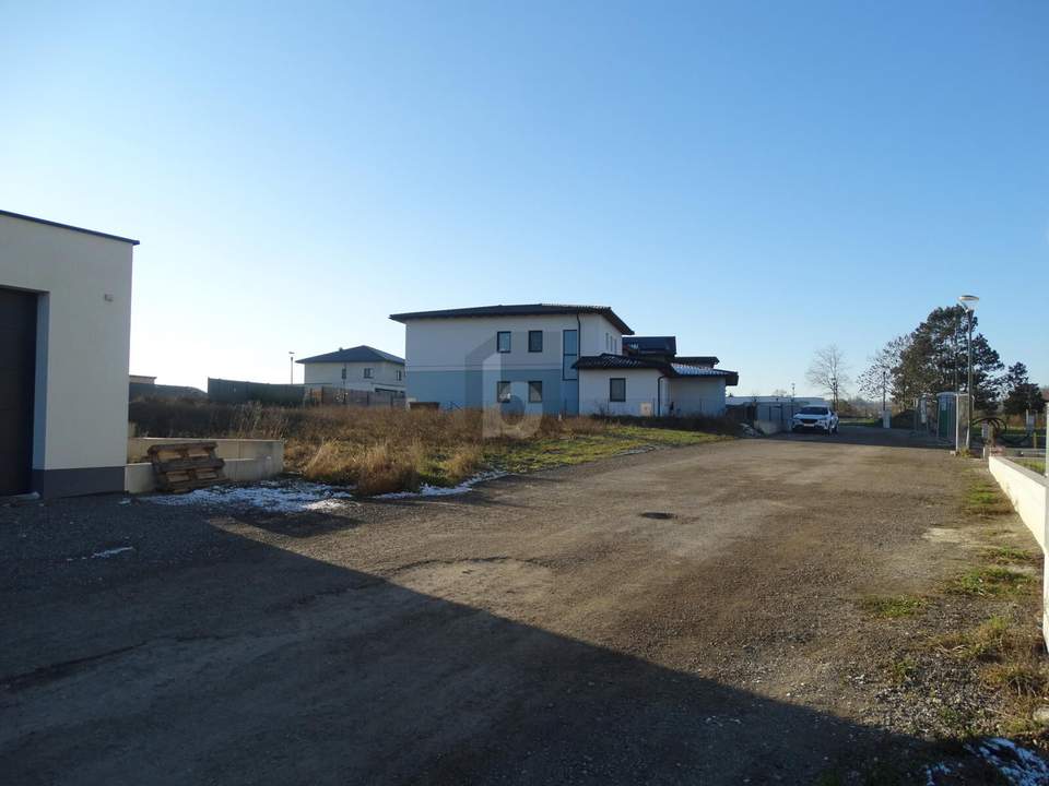 EXKLUSIV: SÜDAUSRICHTUNG, DOPPELTER STRAßENZUGANG, PERFEKTE LAGE!