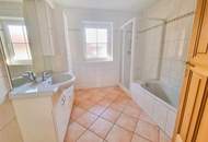 Neuwertige 2-Zimmer-Wohnung mit traumhaftem Seeblick &amp; Seezugang in Seeham